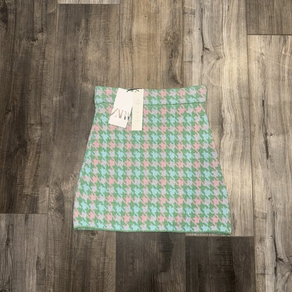 Zara Houndstooth Mini Skirt Pink and Green Size S